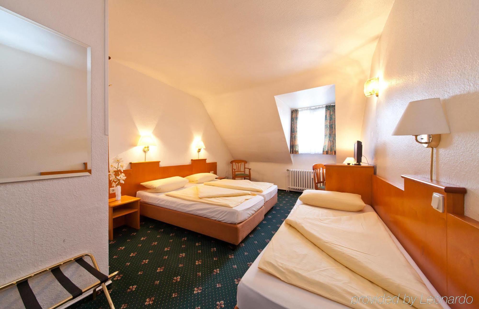 Hotel Ahl Meerkatzen Colonia Exterior foto